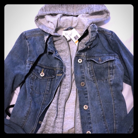 Jessica Simpson - Picture 1 of 3